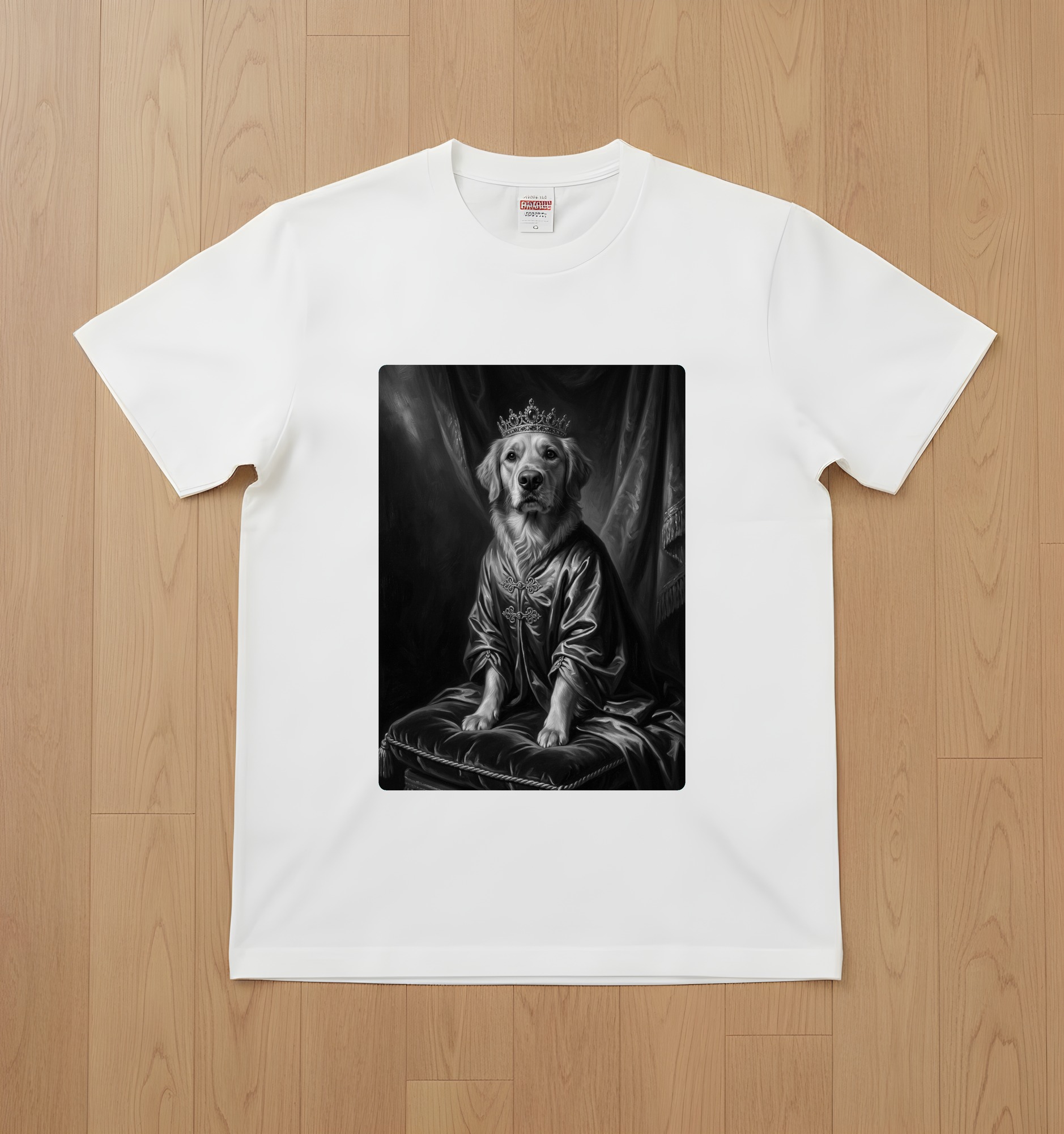 ゴールデンレトリバーのルネサンス肖像画Tシャツ(ホワイト・モノクロプリント・額縁なし)