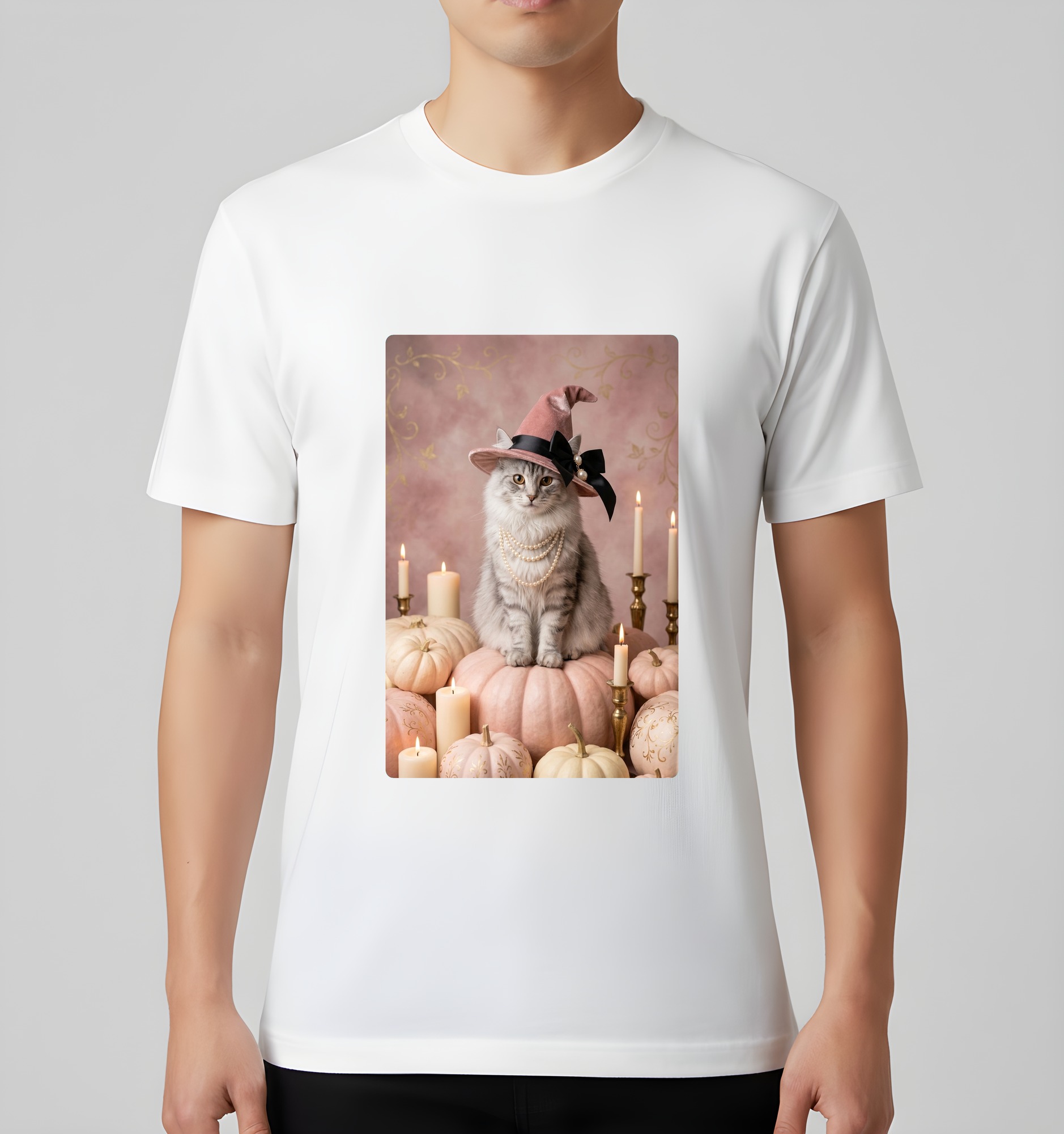 ノルウェージャンフォレストキャットのかぼちゃとキャンドルの油絵風アートハロウィンTシャツ（ホワイト）（3枚目）