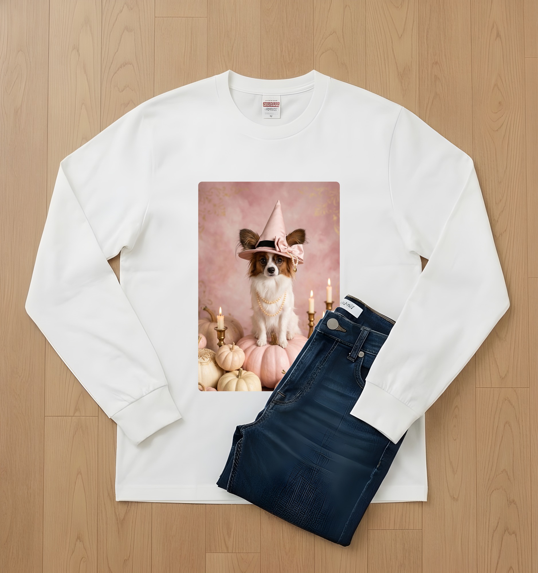 パピヨンのかぼちゃとキャンドルの油絵風アートハロウィン長袖Tシャツ（ホワイト）（2枚目）